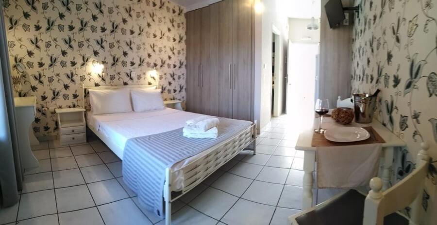 Potamaki Studios & Apartments Stoúpa エクステリア 写真