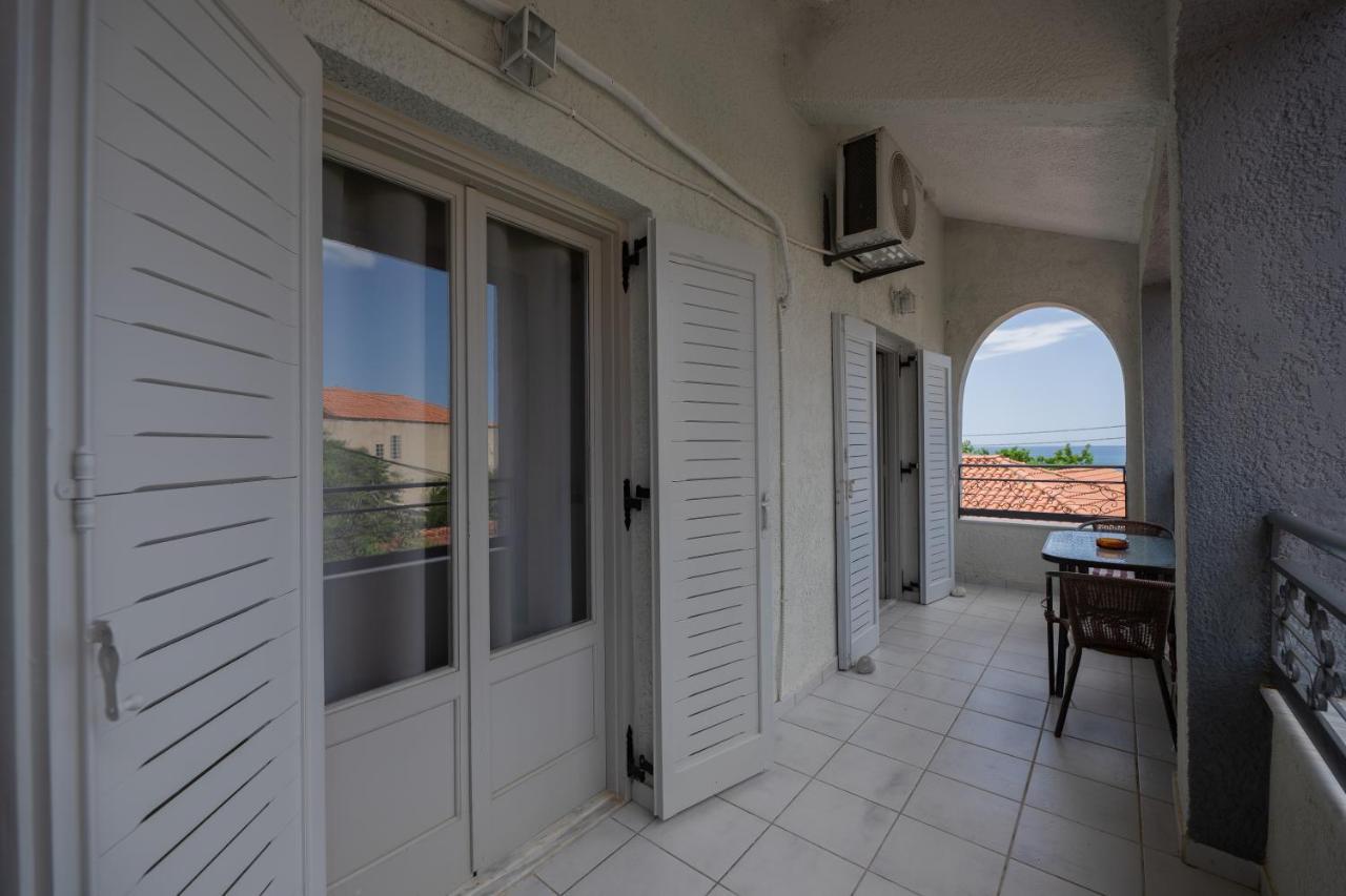 Potamaki Studios & Apartments Stoúpa エクステリア 写真