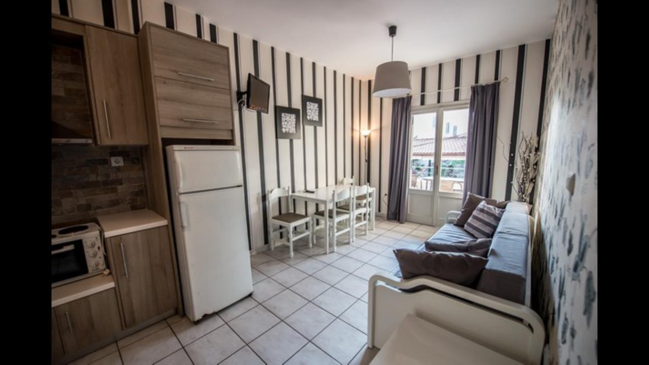 Potamaki Studios & Apartments Stoúpa エクステリア 写真